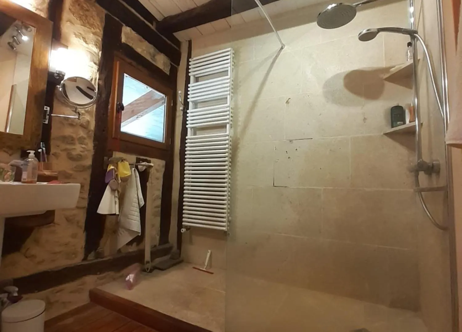Bed & Breakfast Chambre A La Ferme Banzai - Face Aux Pyrenees Aurignac Francia